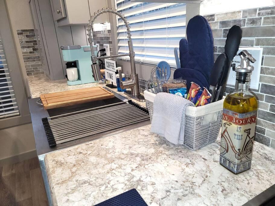 Twin Lakes Tiny Homes Of Okmulgee Exterior photo